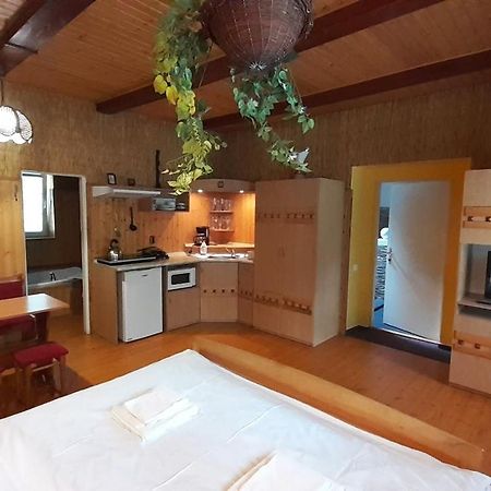 Resort Chribska Apartmany Adri Bagian luar foto