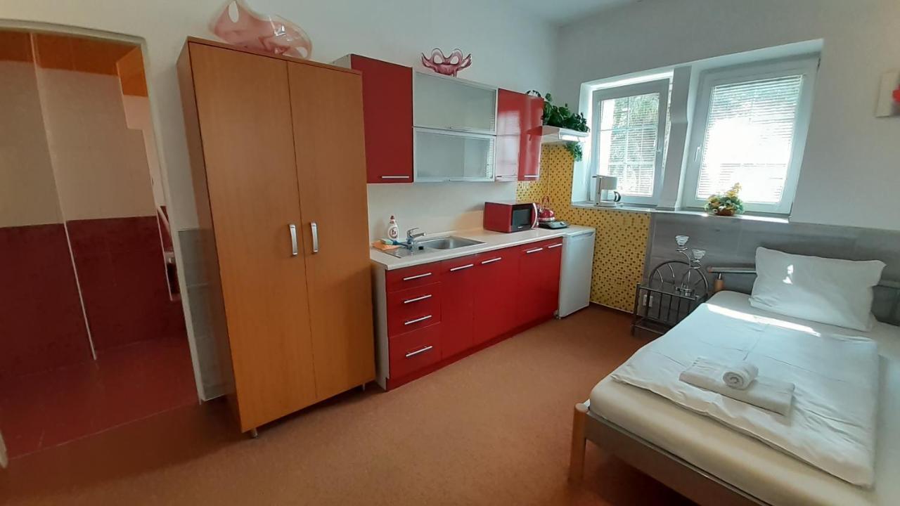 Resort Chribska Apartmany Adri Bagian luar foto